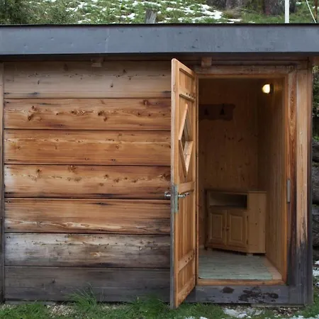 Kuschelhuette Holiday home Neukirchen (Altmunster)